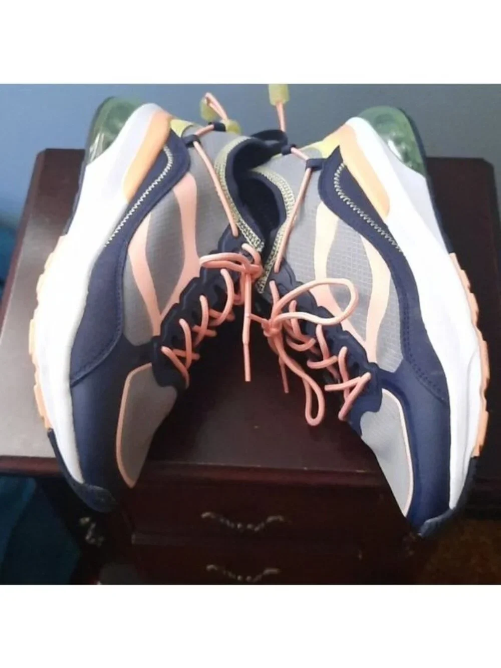 Fabletics Blue Grey Peach Green Adjustable Toggle at Heel Sneakers 7.5